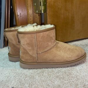 UGG short boots